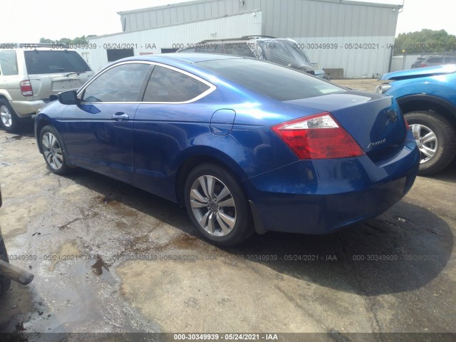 Photo 2 VIN: 1HGCS1B71AA015045 - HONDA ACCORD CPE 