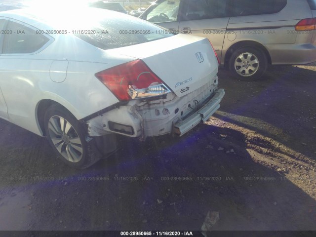 Photo 5 VIN: 1HGCS1B72BA012253 - HONDA ACCORD CPE 