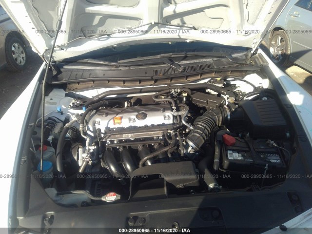 Photo 9 VIN: 1HGCS1B72BA012253 - HONDA ACCORD CPE 