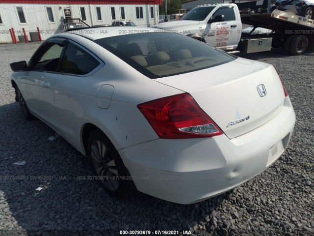 Photo 2 VIN: 1HGCS1B72CA015106 - HONDA ACCORD CPE 