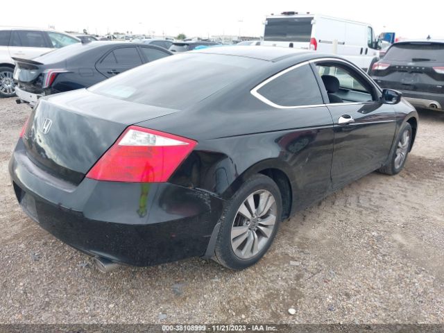 Photo 3 VIN: 1HGCS1B75AA014559 - HONDA ACCORD 