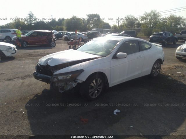 Photo 1 VIN: 1HGCS1B76AA010486 - HONDA ACCORD CPE 