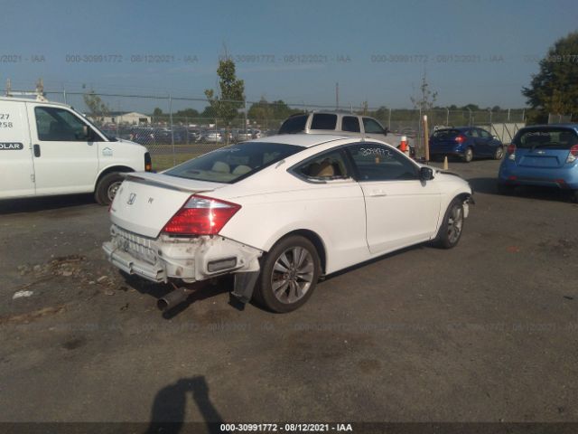 Photo 3 VIN: 1HGCS1B76AA010486 - HONDA ACCORD CPE 