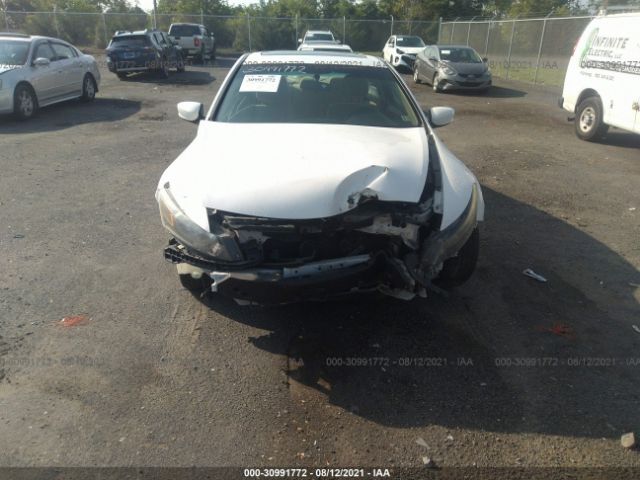 Photo 5 VIN: 1HGCS1B76AA010486 - HONDA ACCORD CPE 