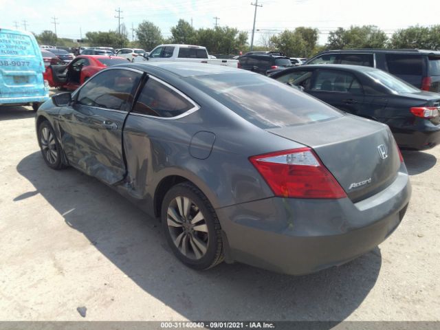 Photo 2 VIN: 1HGCS1B77AA009301 - HONDA ACCORD CPE 