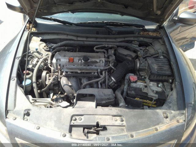 Photo 9 VIN: 1HGCS1B77AA009301 - HONDA ACCORD CPE 