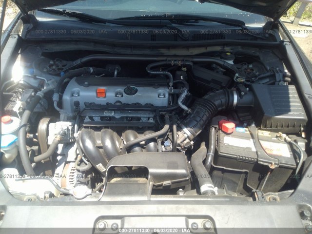 Photo 9 VIN: 1HGCS1B77AA020833 - HONDA ACCORD CPE 