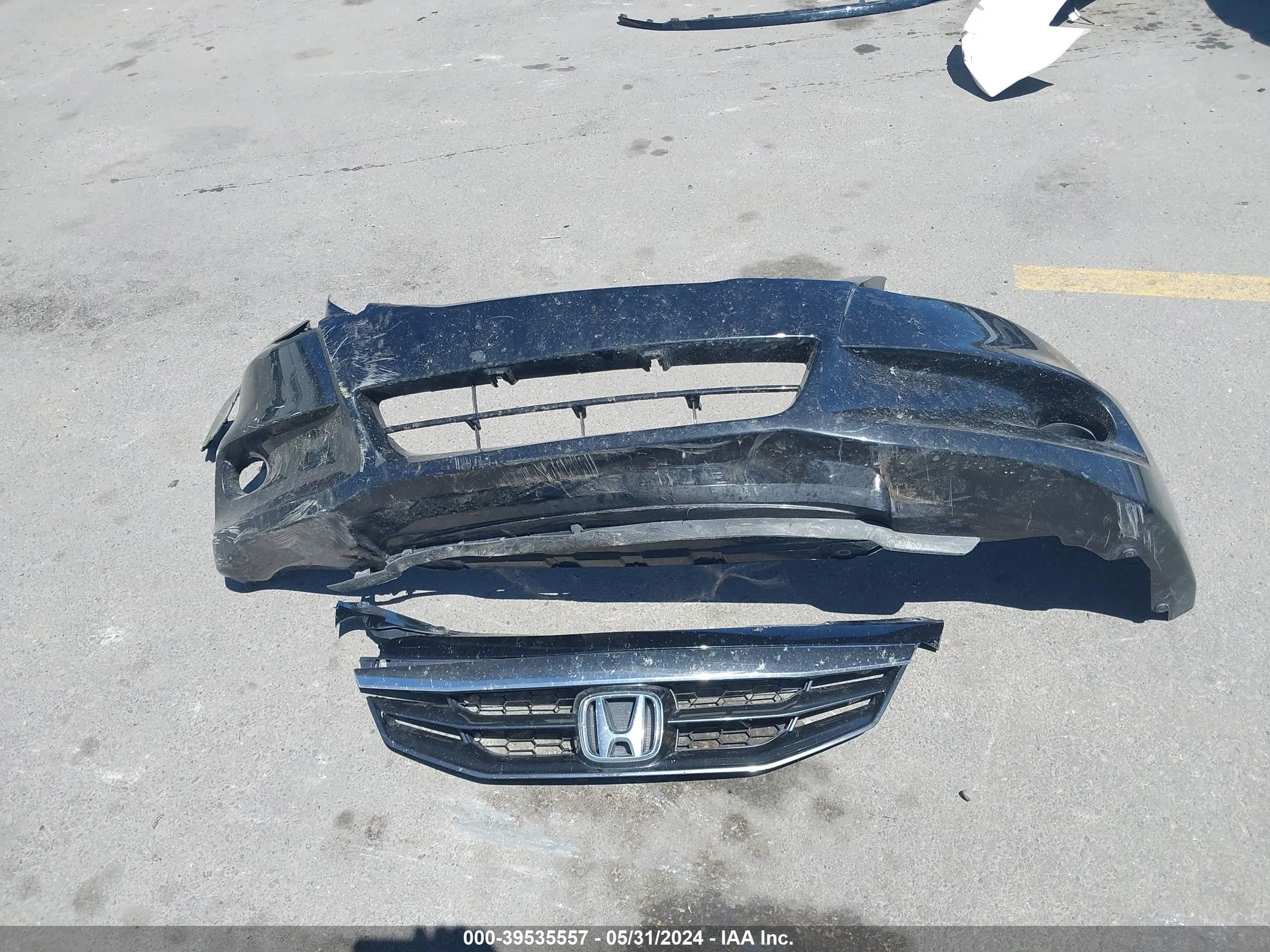 Photo 11 VIN: 1HGCS1B78CA017183 - HONDA ACCORD 