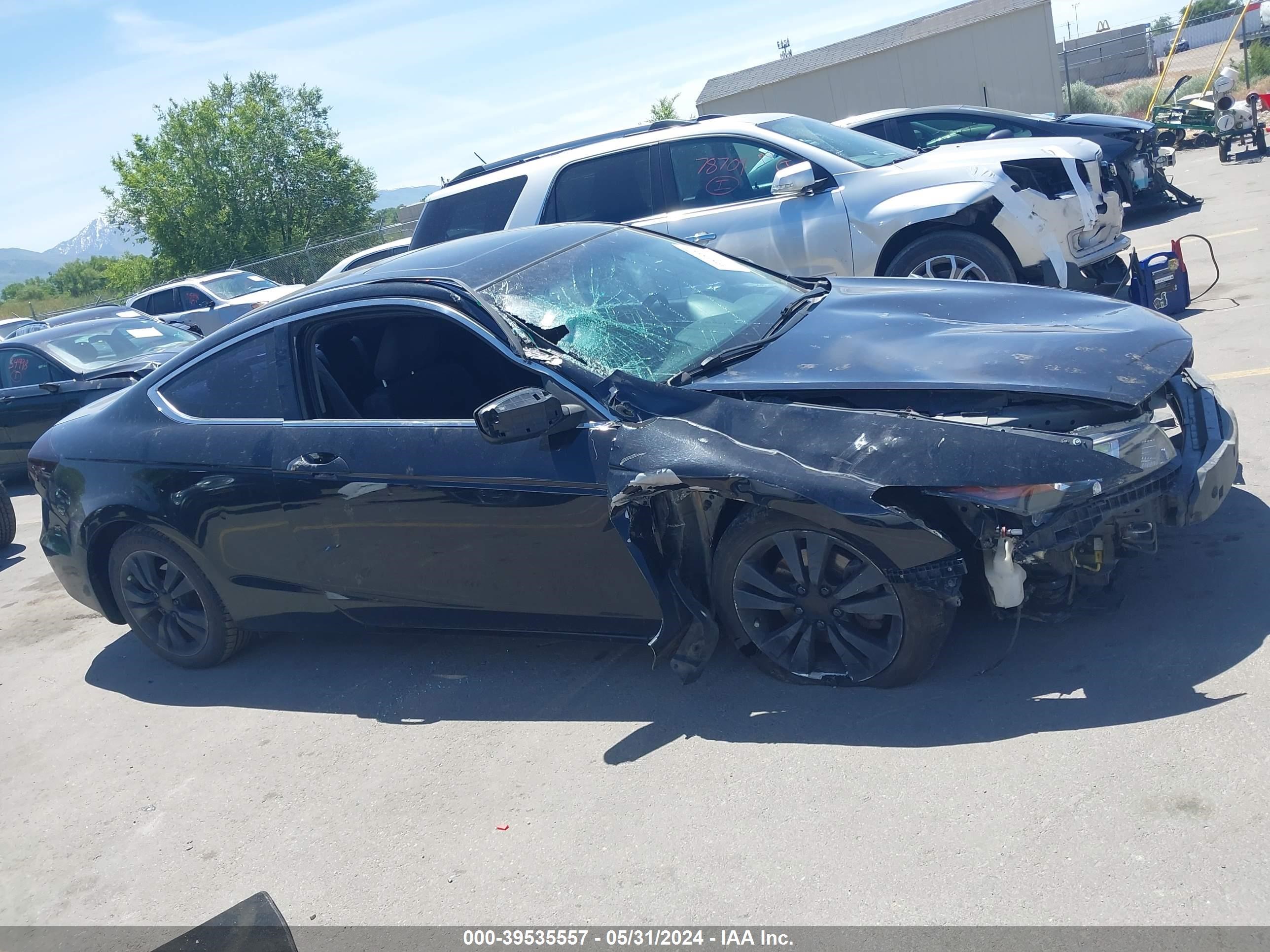 Photo 13 VIN: 1HGCS1B78CA017183 - HONDA ACCORD 