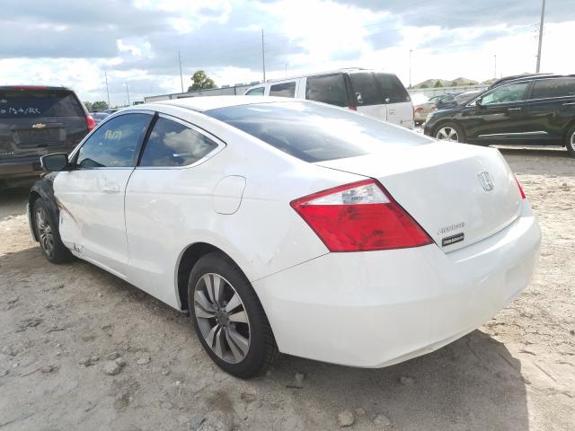 Photo 2 VIN: 1HGCS1B79AA011843 - HONDA ACCORD EX 