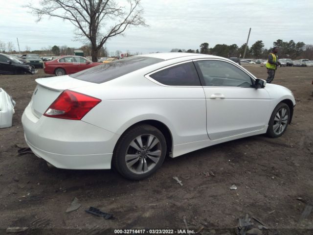 Photo 3 VIN: 1HGCS1B79BA003209 - HONDA ACCORD CPE 