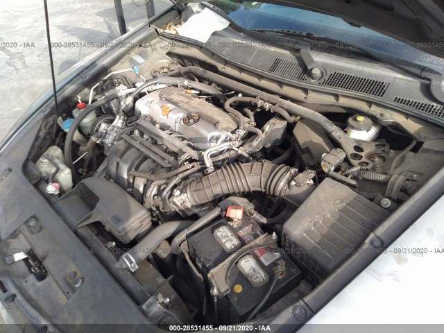 Photo 9 VIN: 1HGCS1B79CA001235 - HONDA ACCORD CPE 