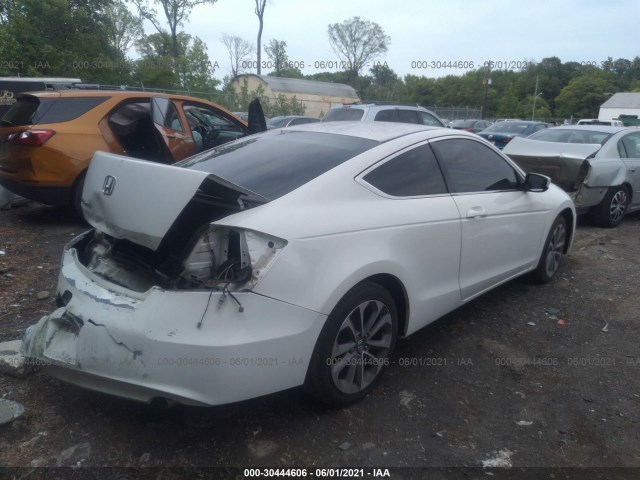 Photo 3 VIN: 1HGCS1B79CA022702 - HONDA ACCORD CPE 