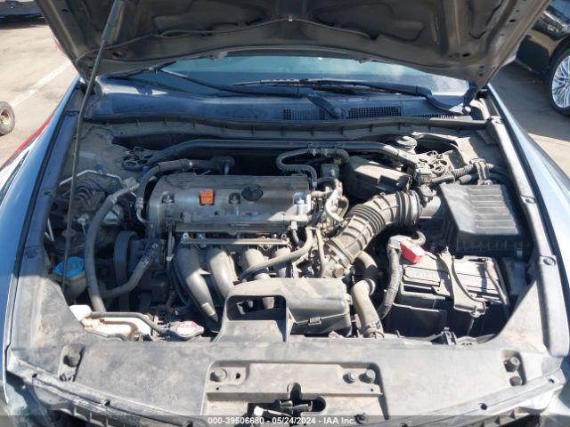 Photo 9 VIN: 1HGCS1B7XAA013181 - HONDA ACCORD 