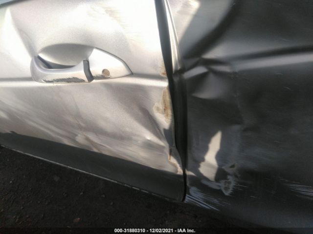 Photo 8 VIN: 1HGCS1B7XCA004838 - HONDA ACCORD CPE 