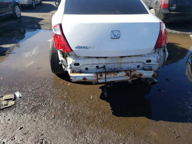 Photo 8 VIN: 1HGCS1B80AA020102 - HONDA ACCORD CPE 