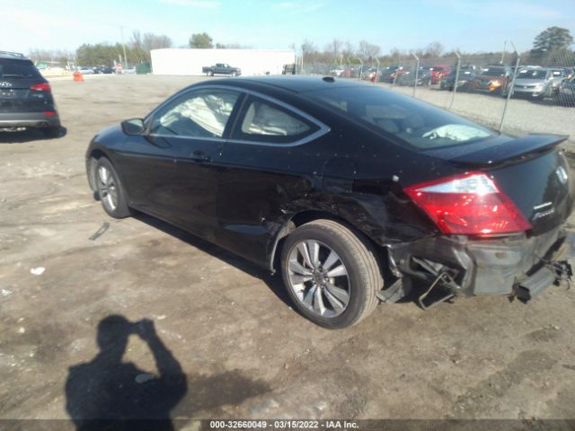 Photo 2 VIN: 1HGCS1B81AA003728 - HONDA ACCORD CPE 