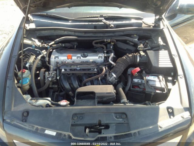 Photo 9 VIN: 1HGCS1B81AA003728 - HONDA ACCORD CPE 