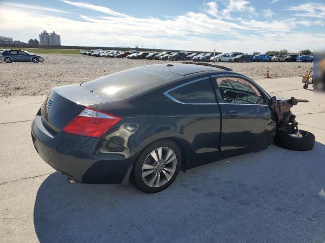 Photo 2 VIN: 1HGCS1B81AA010680 - HONDA ACCORD 