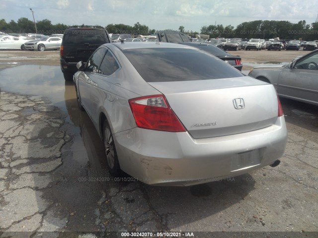 Photo 2 VIN: 1HGCS1B81AA012834 - HONDA ACCORD CPE 