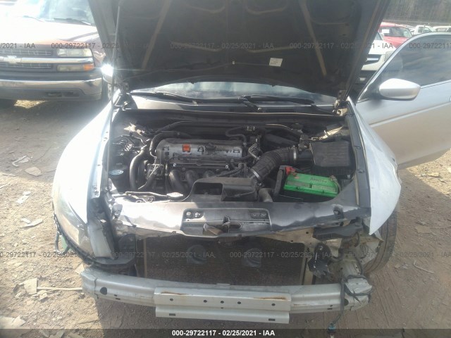 Photo 9 VIN: 1HGCS1B81AA019718 - HONDA ACCORD CPE 