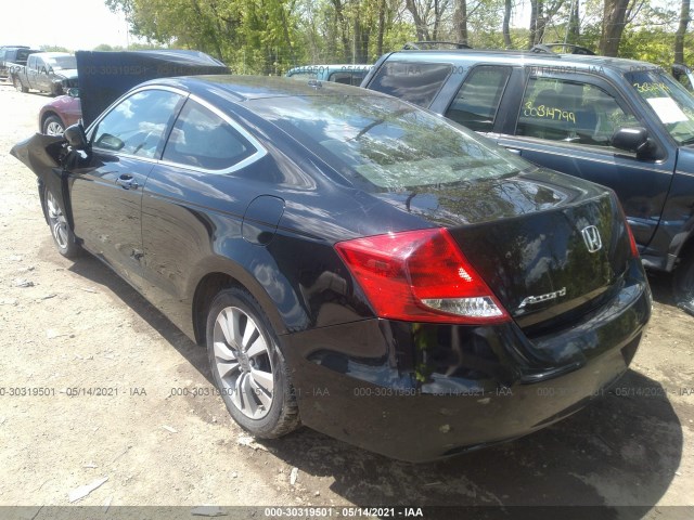 Photo 2 VIN: 1HGCS1B81BA016707 - HONDA ACCORD CPE 