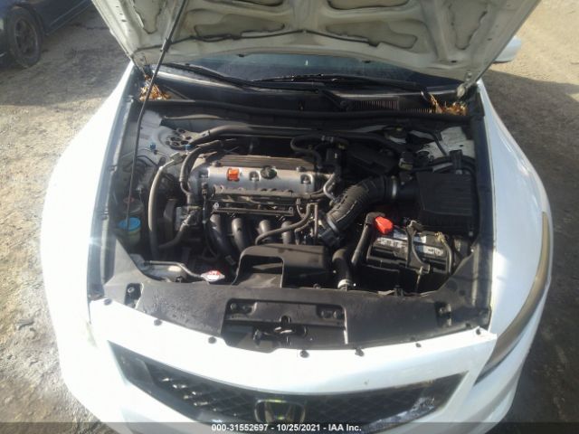 Photo 9 VIN: 1HGCS1B82AA012325 - HONDA ACCORD CPE 