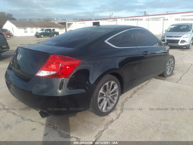 Photo 3 VIN: 1HGCS1B82CA004759 - HONDA ACCORD CPE 