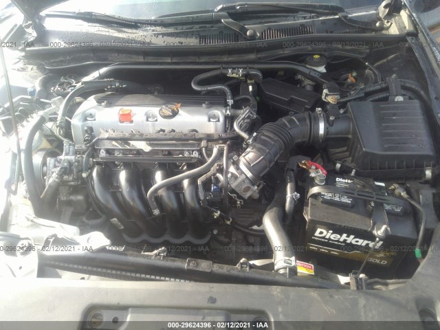 Photo 9 VIN: 1HGCS1B82CA004759 - HONDA ACCORD CPE 