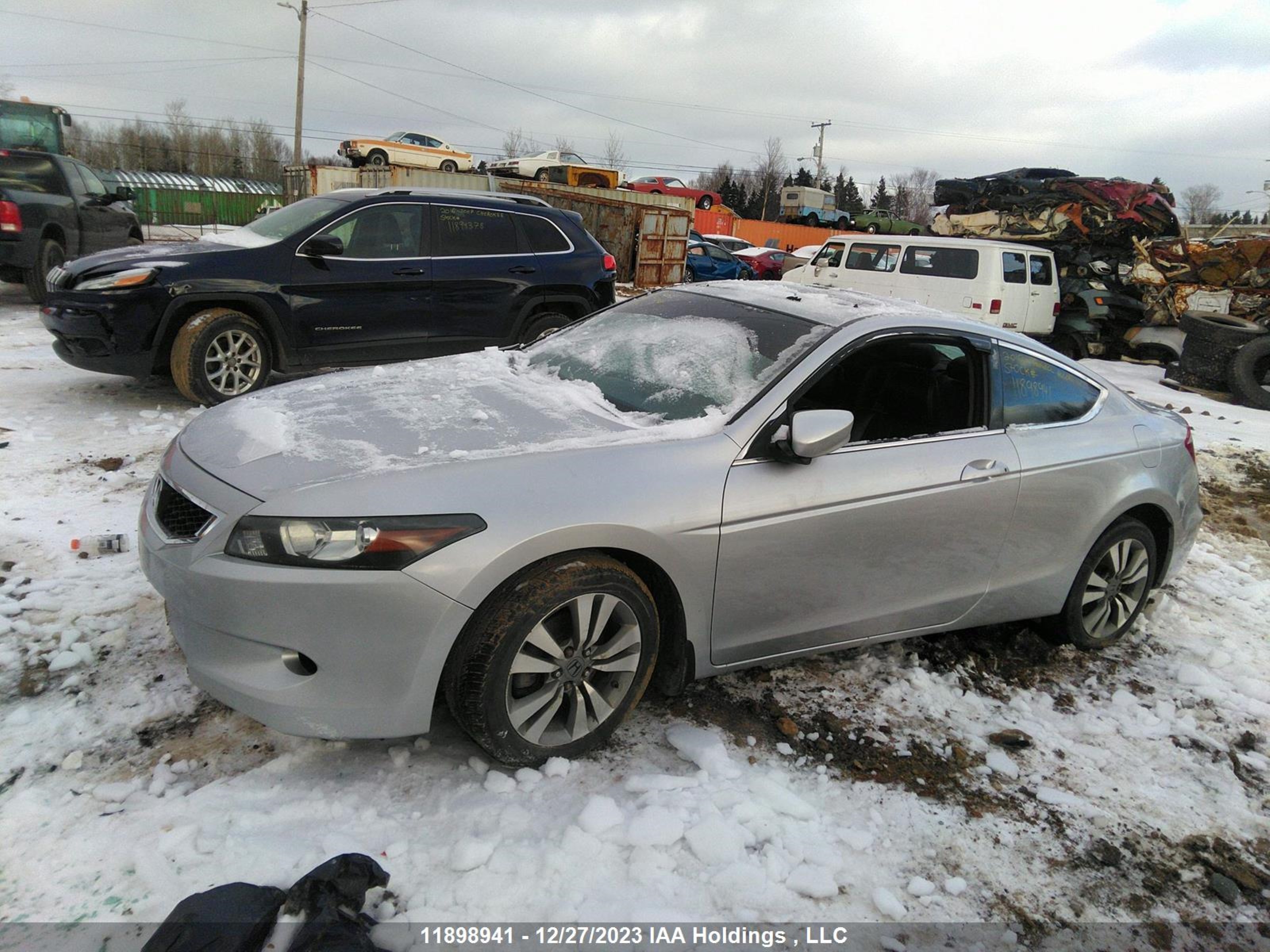 Photo 1 VIN: 1HGCS1B83AA801129 - HONDA ACCORD 