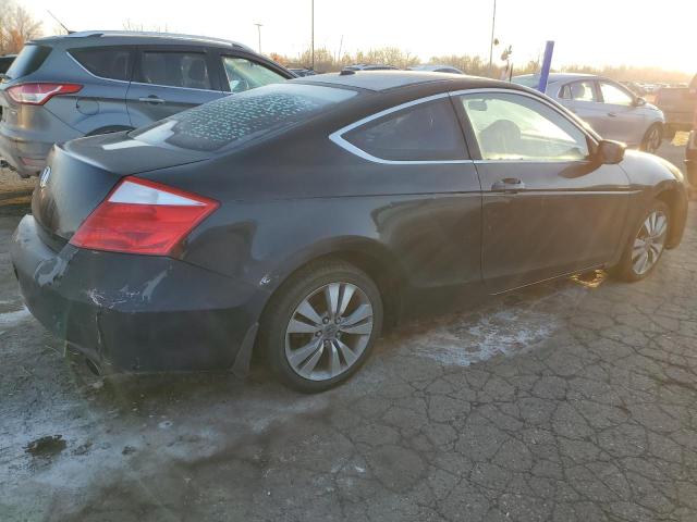 Photo 2 VIN: 1HGCS1B84AA000080 - HONDA ACCORD 