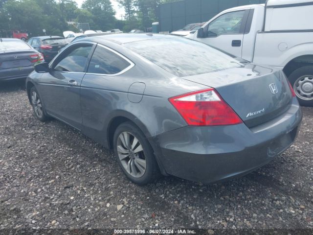 Photo 2 VIN: 1HGCS1B84AA008616 - HONDA ACCORD 