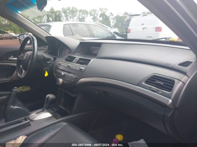 Photo 4 VIN: 1HGCS1B84AA008616 - HONDA ACCORD 