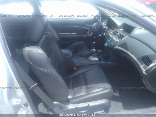 Photo 4 VIN: 1HGCS1B84AA010558 - HONDA ACCORD CPE 