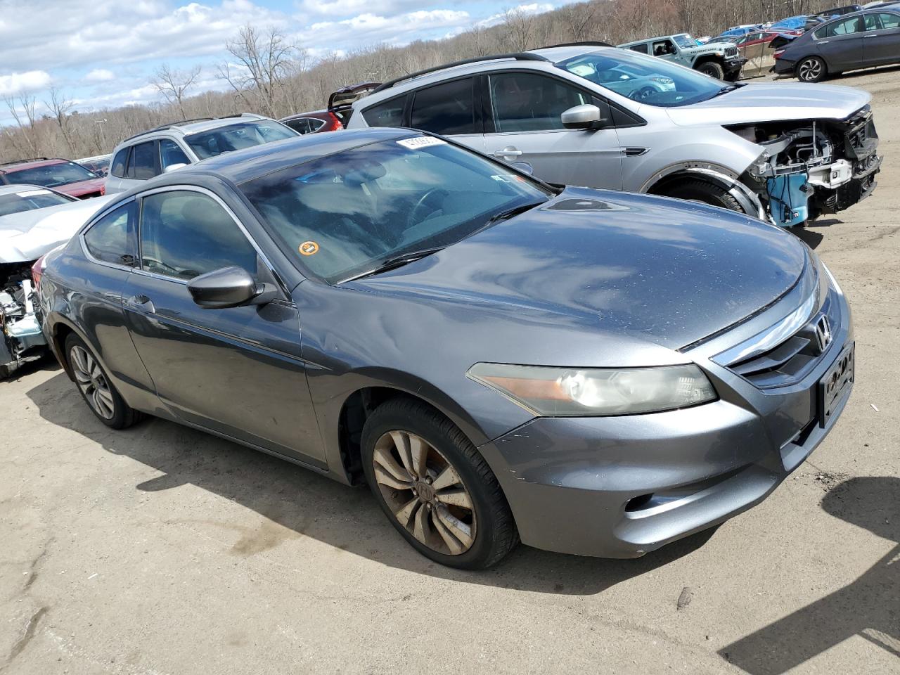 Photo 3 VIN: 1HGCS1B85BA000090 - HONDA ACCORD 