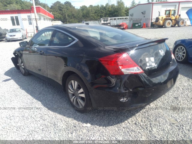 Photo 2 VIN: 1HGCS1B85BA003782 - HONDA ACCORD CPE 