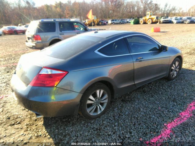 Photo 3 VIN: 1HGCS1B86AA008617 - HONDA ACCORD CPE 