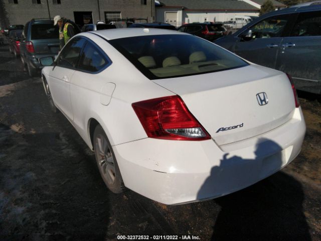 Photo 2 VIN: 1HGCS1B86CA012931 - HONDA ACCORD CPE 