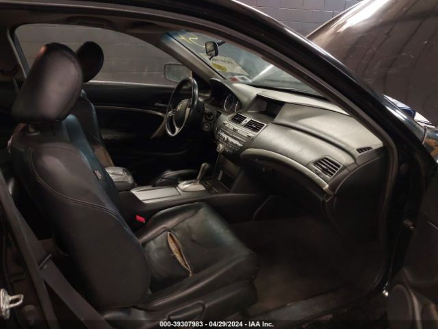 Photo 4 VIN: 1HGCS1B87AA004446 - HONDA ACCORD 