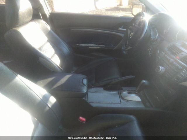 Photo 4 VIN: 1HGCS1B87AA010568 - HONDA ACCORD CPE 