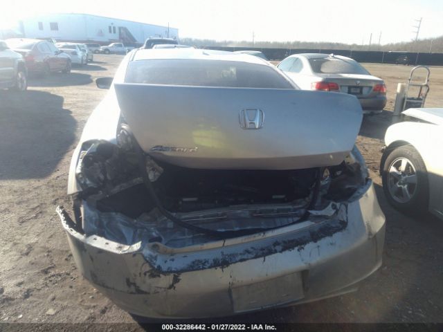 Photo 5 VIN: 1HGCS1B87AA010568 - HONDA ACCORD CPE 