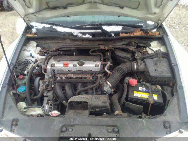 Photo 9 VIN: 1HGCS1B87AA017861 - HONDA ACCORD CPE 