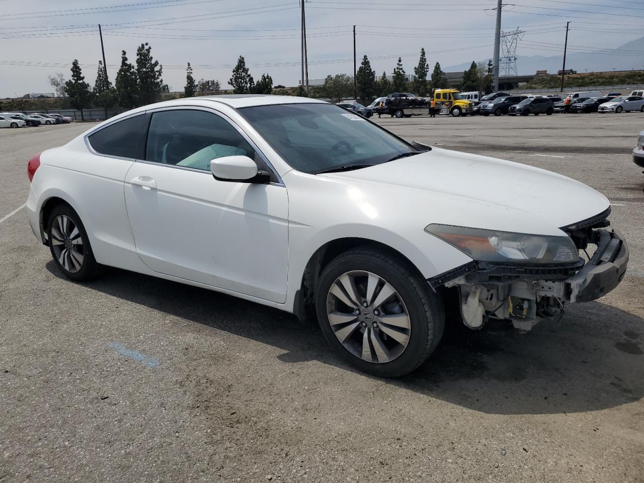 Photo 3 VIN: 1HGCS1B88CA008606 - HONDA ACCORD 