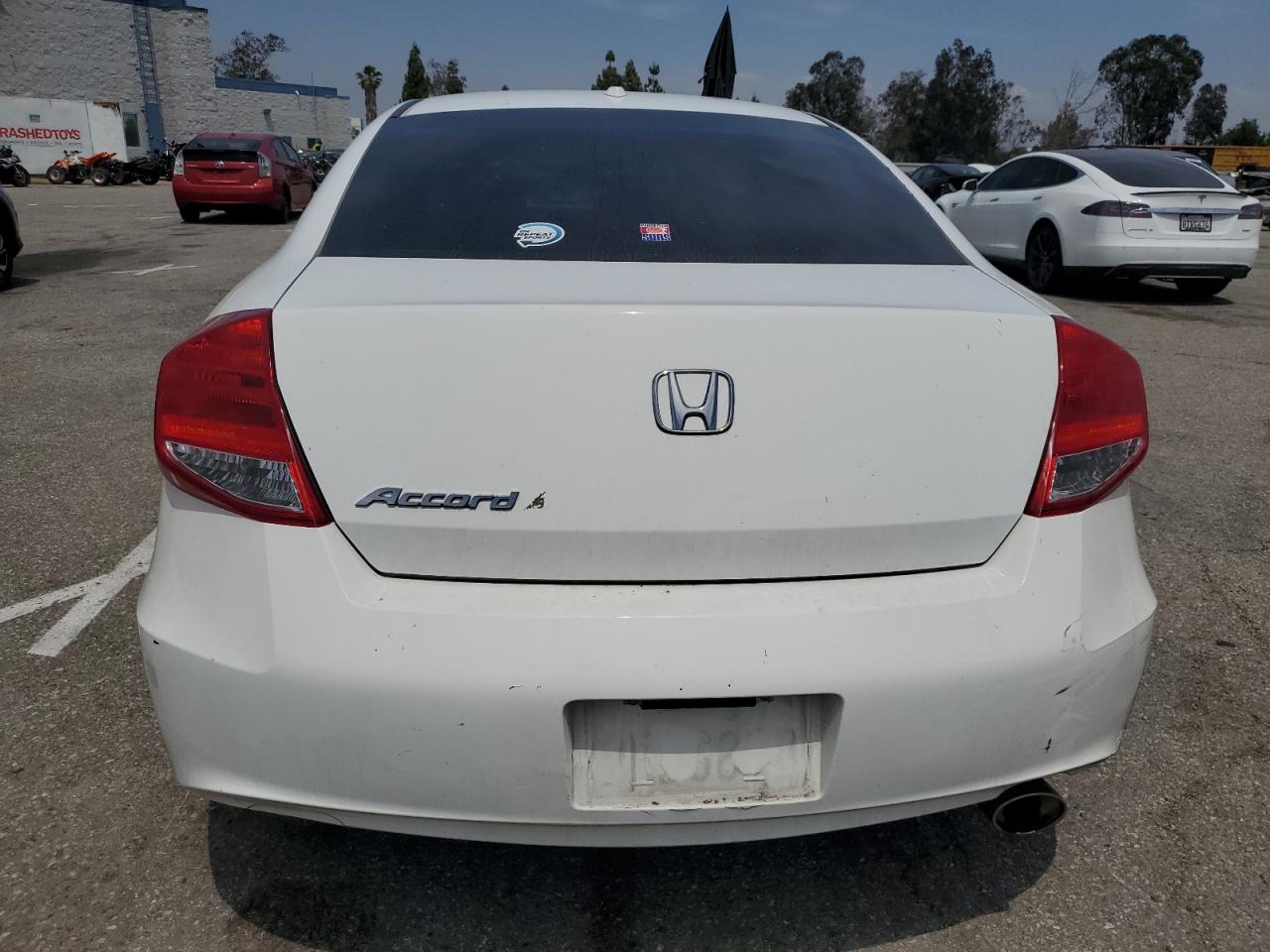 Photo 5 VIN: 1HGCS1B88CA008606 - HONDA ACCORD 