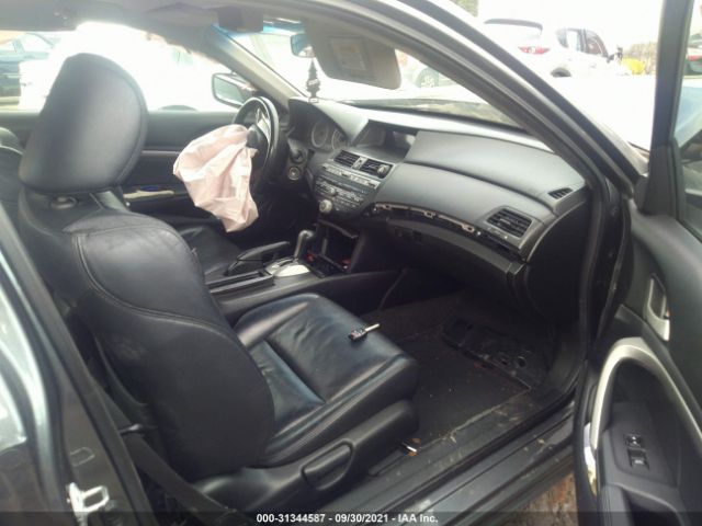 Photo 4 VIN: 1HGCS1B89AA001743 - HONDA ACCORD CPE 