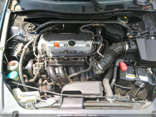 Photo 9 VIN: 1HGCS1B8XAA007065 - HONDA ACCORD CPE 