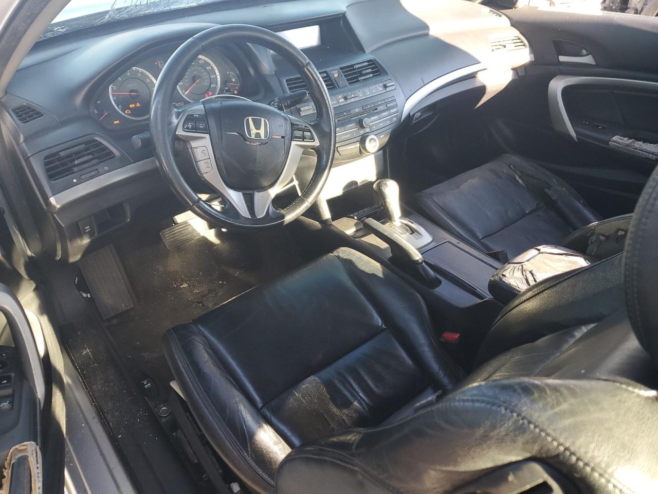 Photo 7 VIN: 1HGCS1B8XAA012721 - HONDA ACCORD 