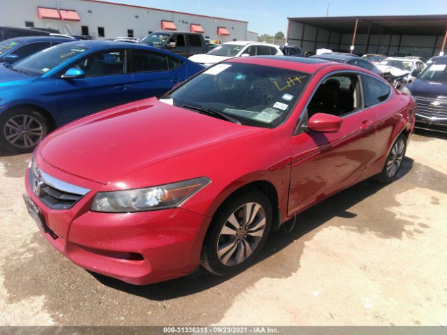 Photo 1 VIN: 1HGCS1B8XBA004930 - HONDA ACCORD CPE 