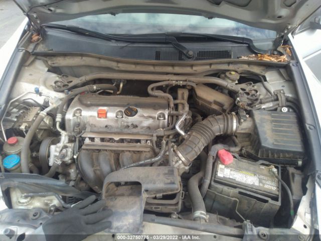 Photo 9 VIN: 1HGCS1B8XBA009254 - HONDA ACCORD CPE 