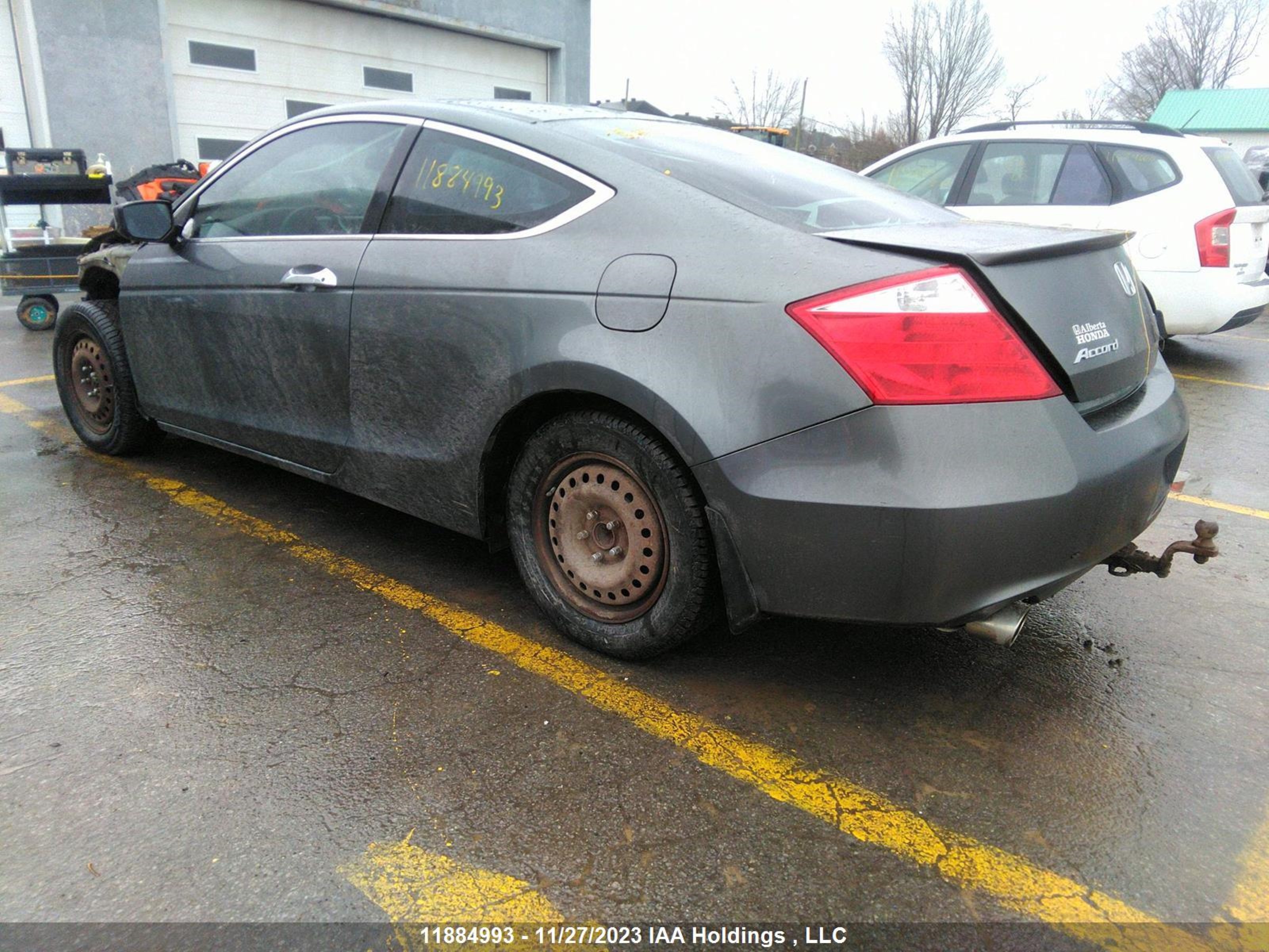 Photo 2 VIN: 1HGCS21829A800234 - HONDA ACCORD 